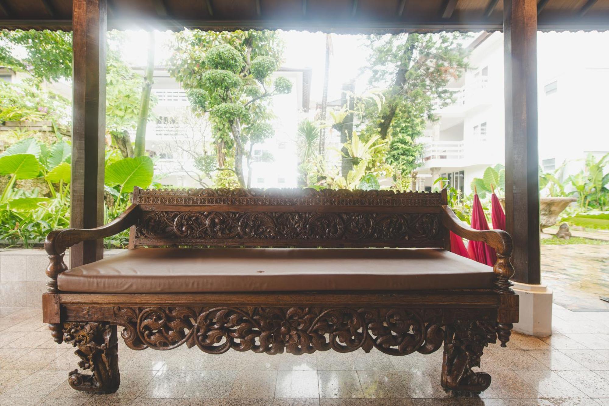Sari Bunga Hotel Legian Kuta Bali Exterior photo
